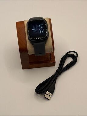 Garmin Venu SQ, Tested, Excellent, Charger Included, Gray/black